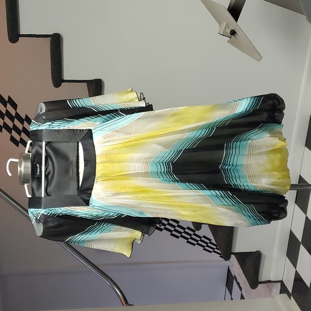Bebe 100%  silk mini bubble dress